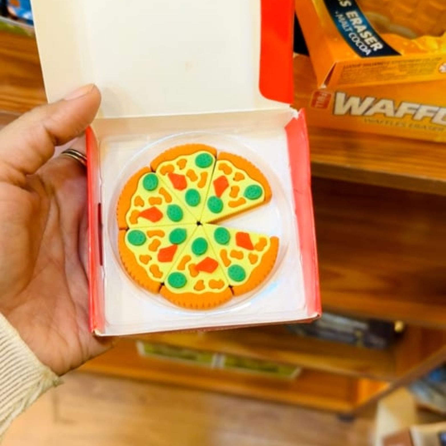 Pizza Slice Shape Eraser Set (in Pizza Box) 🍕